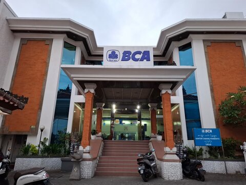 Front entrance of a BCA bank building with traditional architectural elements, Ubud, Bali