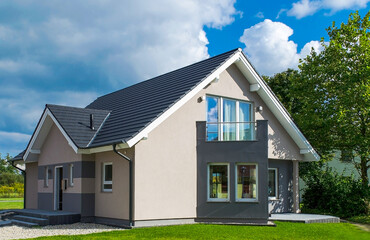 Einfamilienhaus mit Grundst&uuml;ck