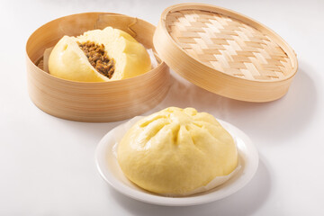 キーマカレー　肉まん