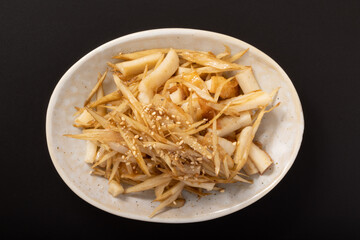 かまぼこ入り　きんぴらごぼう