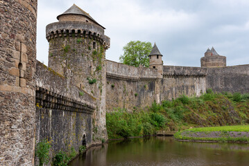 Obraz premium The Coigny tower and the Melusine tower in background of the Fougeres medieval castle (Fougeres, Ille-et-Vilaine, Bretagne, France) 