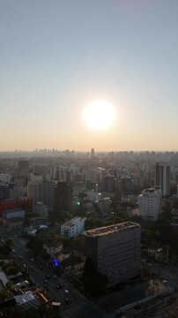 Batel, Curitiba - P&ocirc;r do Sol