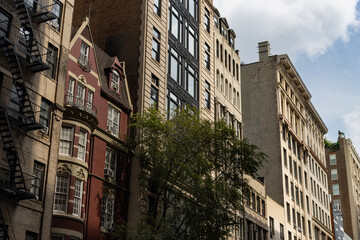 Fototapeta premium Row of Beautiful Old Stone Buildings in the Flatiron District of New York City