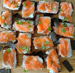 Sandwiches with salmon and cream cheese.
