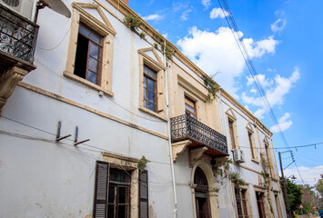 Fototapeta premium houses in the town of kyrenia (girne) cyprus