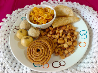 Diwali snacks Diwali faral, Diwali Special sweet and salty snacks, Festival snacks from Maharashtra, India.