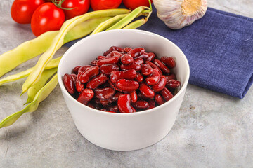 Canned red bean in the bowl