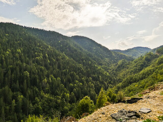 Naklejka premium Wild, mountains, meadow, relax, sky, clouds