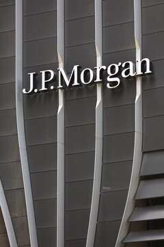 SINGAPORE CITY, SINGAPORE - MARCH 13, 2024: J.P. Morgan Singapore bank office building. The company provides corporate and investment banking, asset management and private banking.