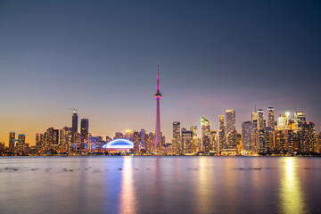 Obraz premium Toronto city skyline at night, Ontario, Canada