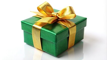 Obraz premium Macro green gift box with golden ribbon on white background