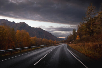 Fototapeta premium highland road in the twilight.