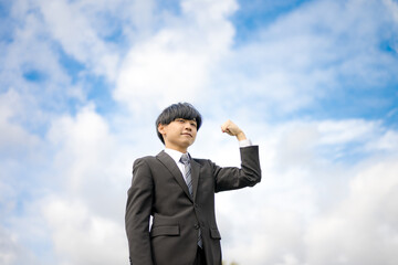 青空とビジネスマン