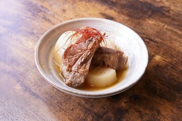 スペアリブ　骨付き　煮込み