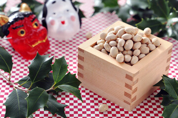 節分　升に入った大豆、福豆　ひいらぎ