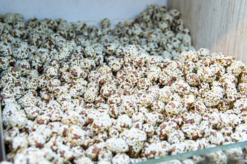 sesame vegetarian ingredient white seed peanut healthy nut background diet food brown sweet