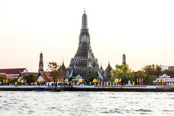 Wat Arun Ratchawararam or Wat Chaeng or Wat Arun is another beautiful landmark located on the banks of the Chao Phraya River. It has a large prang. Thais and foreigners like to visit and pay homage.