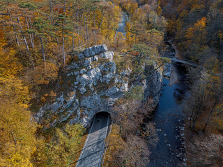 Urtelstein bei Baden von oben im Herbst