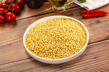 Dry raw wheat pasta - ptitim