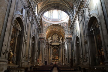 Naklejka premium La basilique d'Estrela, basilique du Sacré-Cœur de Jésus, de style baroque, ville de Lisbonne, Portugal