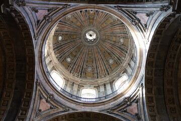 Obraz premium La basilique d'Estrela, basilique du Sacré-Cœur de Jésus, de style baroque, ville de Lisbonne, Portugal
