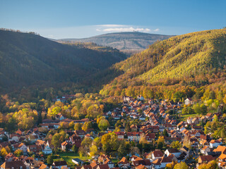 Blick durchs Ilsetal von Ilsenburg zum Brocken