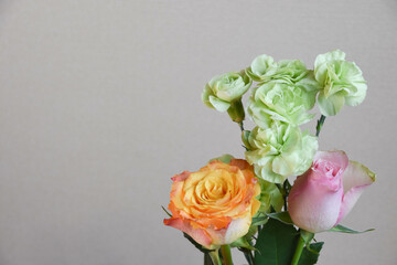 薔薇とカーネーション