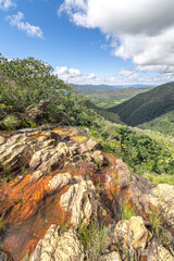 vista das serras na cidade de Alto Paraiso de Goiás, região da Chapada dos Veadeiros, Estado de Goiás, Brasil