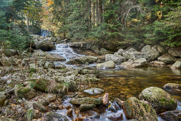 Karkonosze, dzika górska rzeka Łomnica © Zbigniew