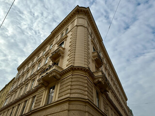Sanierte Altbausfassaden im Karmeliterviertel im 2. Bezirk von Wien, Österreich