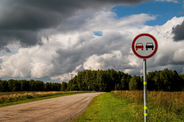 a road sign prohibiting overtaking
