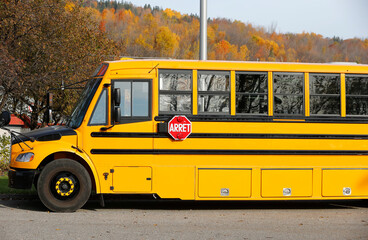 Autobus scolaire dans la ville de Québec, Canada  © Pascal Huot