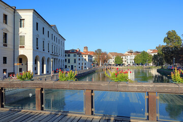 centro città di treviso, italia, 21 settembre 2024, treviso city center, italy, september 21, 2024