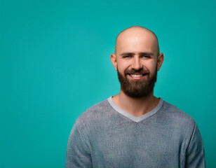 Obraz premium Happy Man Smiling Against Colorful Studio Background