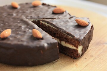 Chocolate cake with almonds