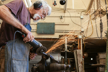 Senior Artist Metal Grinding 