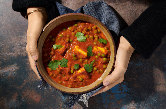 Classic Matar Paneer with Peas and Naan Bread