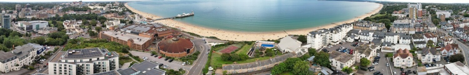 Obraz premium Aerial Panoramic View of Best British Tourist Attraction at Bournemouth City of England Great Britain UK. High Angle Footage was Captured with Drone's Camera from High Altitude on August 23rd, 2024