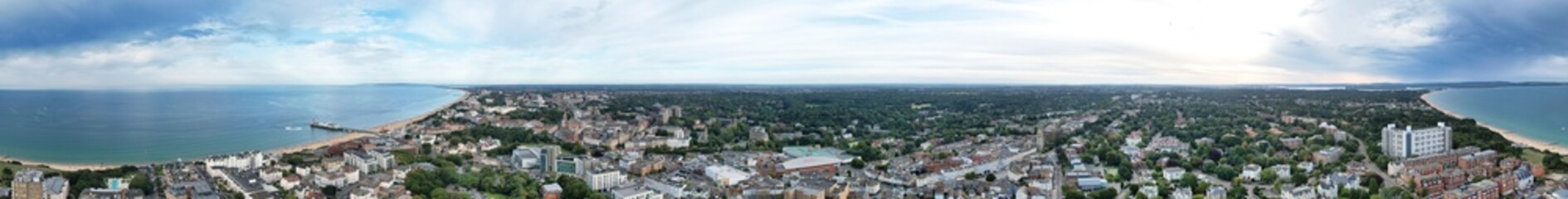 Obraz premium Aerial Panoramic View of Best British Tourist Attraction at Bournemouth City of England Great Britain UK. High Angle Footage was Captured with Drone's Camera from High Altitude on August 23rd, 2024