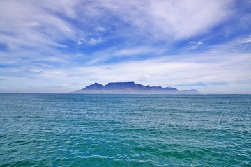 Blick &uuml;ber Table Bay auf Kapstadt