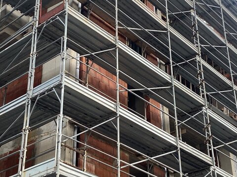 Ponteggio utilizzato in edilizia per nuove costruzioni o ristrutturazioni di edifici esistenti 