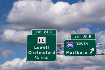 exit 81 B and C signs on US-3 for MA-110 toward Lowell or Chelmsford and I-495 South toward Marlboro