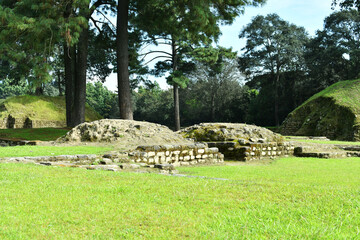 Destino tur&iacute;stico en Guatemala, ruinas de Iximch&eacute;, ciudad antigua construida por los Kaqchikeles hace cientos de a&ntilde;os.
