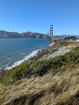 Golden Gate Bridge on a sunny day