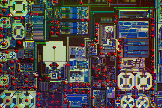Wafer chip bumping micrograph