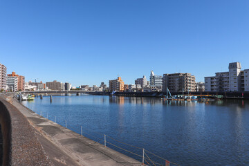 Obraz premium 鶴見川（神奈川県横浜市鶴見区）