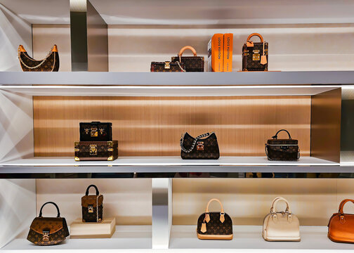 Louis Vuitton Bilder Stock Fotos Videos. Adobe Stock