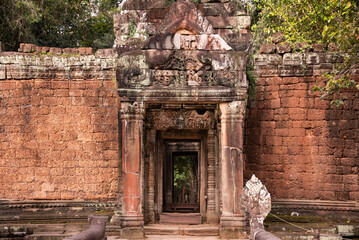 Fototapeta premium Angkor ancient temple ruins in Cambodia