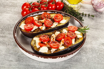 Baked eggplant with cheese and tomato
