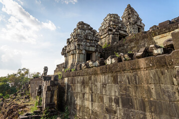 Fototapeta premium Phnom Bakheng temple, Siem Reap, Cambodia.